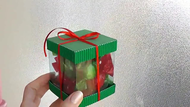 Подарочная коробка - Идеи как использовать пластиковые бутылки